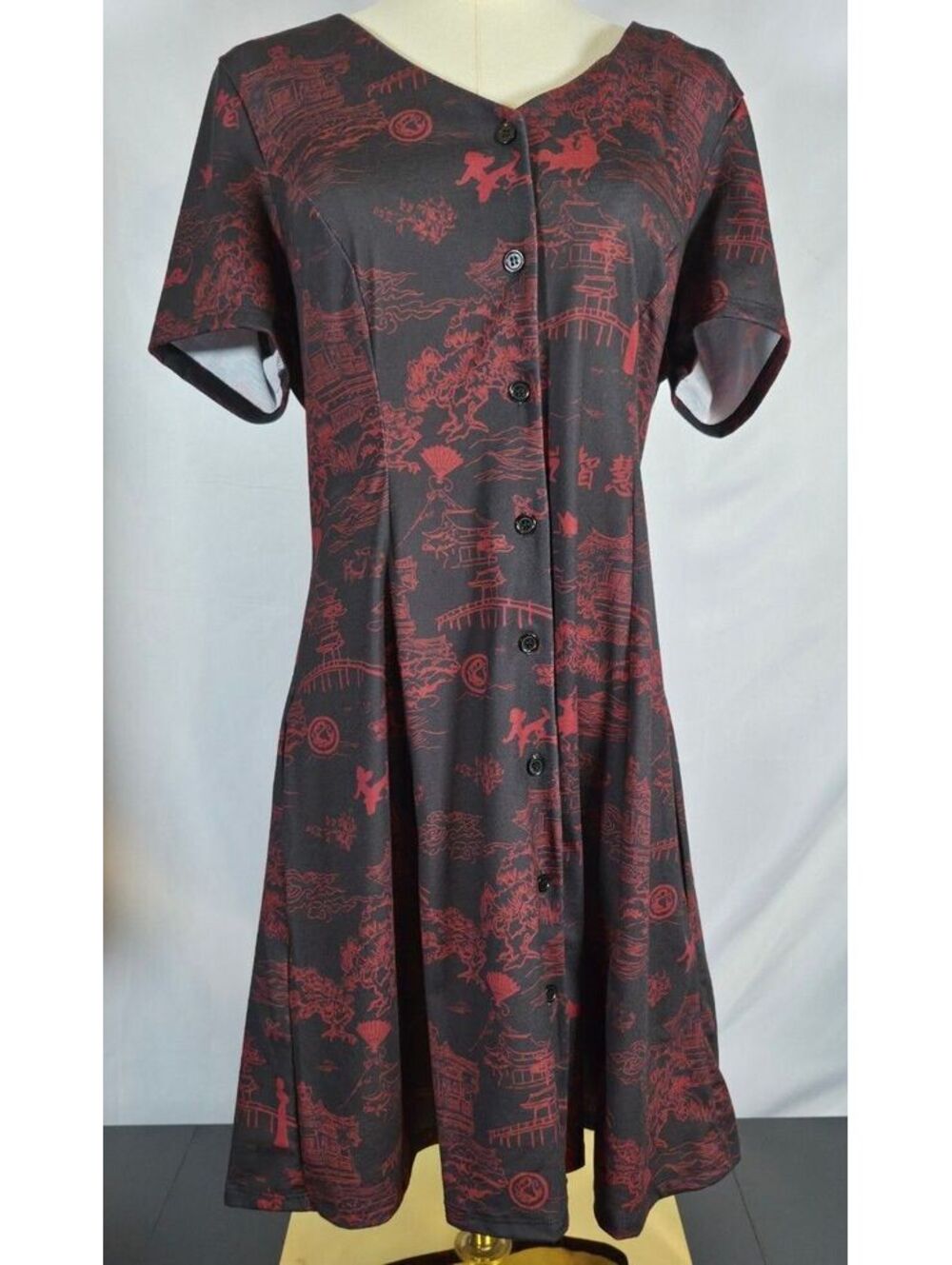 NWT Disney Hot Topic Mulan Scenic Print Button Front Dress M
